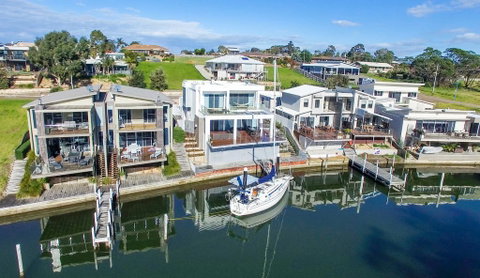 Gippsland Lakehouse - ACT Tourism 0