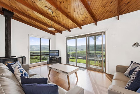 Glen Tara Cottage - ACT Tourism 0