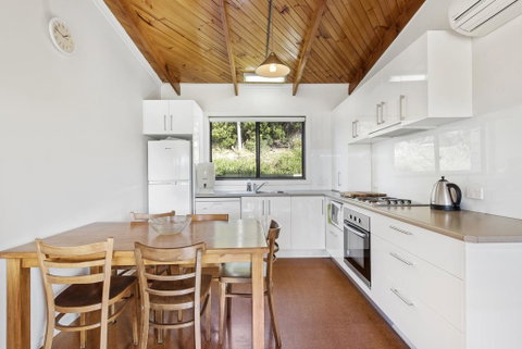 Glen Tara Cottage - ACT Tourism 3