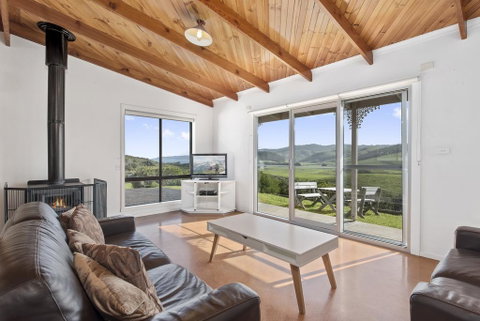Glen View Cottage - ACT Tourism 0