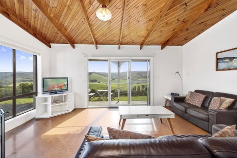 Glen View Cottage - ACT Tourism 1