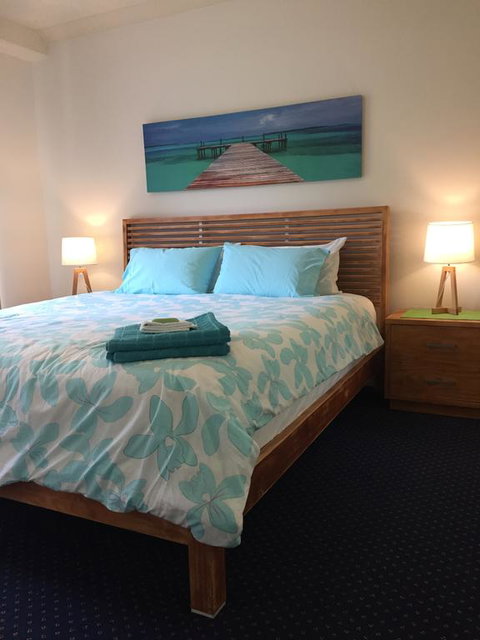 Gold Coast Family Apartment - ACT Tourism 1
