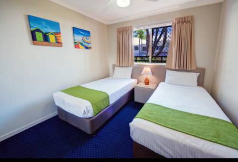 Gold Coast Family Apartment - ACT Tourism 2