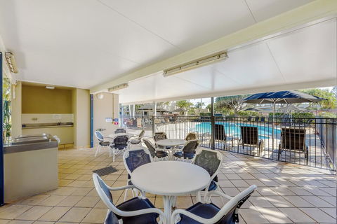 Golden Riviera Absolute Beachfront Resort - ACT Tourism 1
