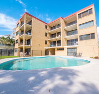 Golden Shores Unit 3 21 Landsborough Parade