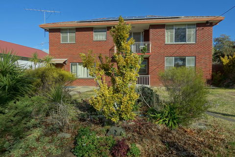Goulburn Guesthouse - ACT Tourism 0