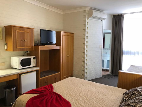 Goulburn Motor Inn - ACT Tourism 1