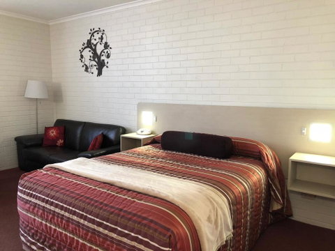 Goulburn Motor Inn - ACT Tourism 0