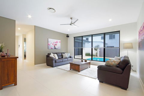 Grand Parade - ACT Tourism 3