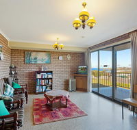Grandview Apartment - Ocean Views - ACT Tourism