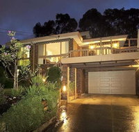 Great Views/Location 5 bedrooms in Glen Waverley - ACT Tourism