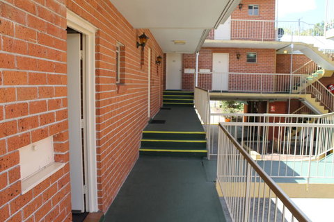 Greenslopes Motor Inn - ACT Tourism 3