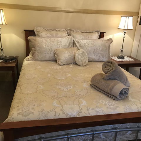 Guest House On Hyde - ACT Tourism 3