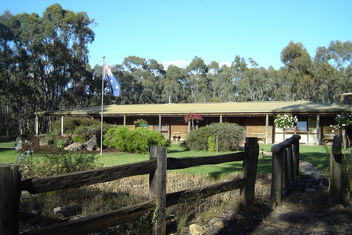 Gunyah Valley Retreat with ACT Tourism