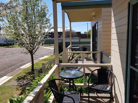 Hamilton Caravan Park - ACT Tourism 0