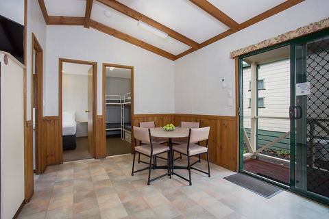 Hamilton Caravan Park - ACT Tourism 2