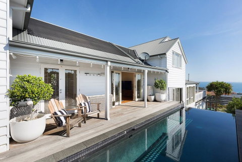 Hampton's Retreat Family Friendly, Water Views, Close To Beach With Heated Pool - ACT Tourism 0