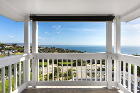 Hampton's Retreat Family Friendly, Water Views, Close To Beach With Heated Pool - ACT Tourism 2