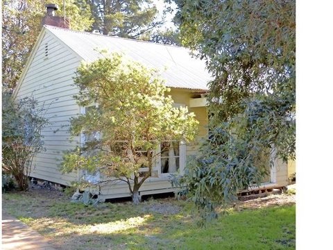 Happy Cozy House For Holidays, Beach, BBQ, Pet Friendly 35kms From CBD In Country Life Style !!! - ACT Tourism 1