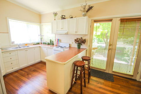Harrietville Cottage - ACT Tourism 1