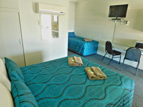 Hatton Vale Motel - ACT Tourism 1