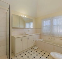 Heart of Geelong Entire Townhouse Sleeps 8 - ACT Tourism