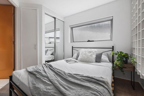 Heart Of Sandringham Apartment By Ready Set Host - ACT Tourism 0