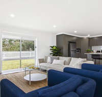 Heartland and Burrows - 450m to beach - ACT Tourism