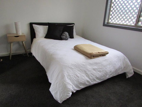 HEATHCOTE SHIRAZ COUNTRY STAYS - ACT Tourism 3