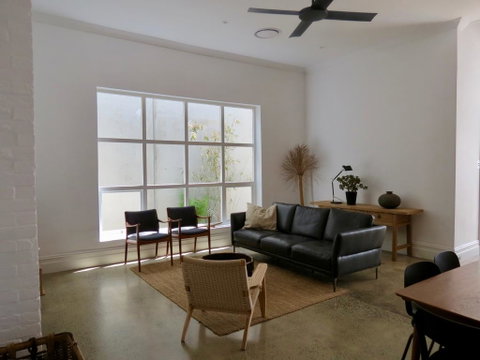 Heritage Luxury 3BR Cottage On Halifax - ACT Tourism 2