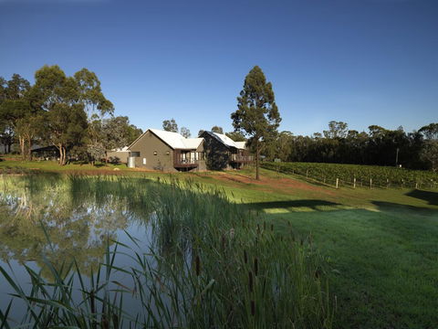 Hermitage Lodge - ACT Tourism 0