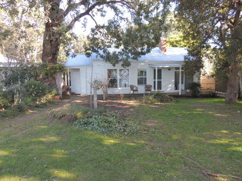 Heronswood Cottage - ACT Tourism 0