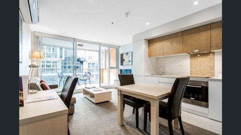 Hi 5 Star Luxury Adelaide City Apartment - ACT Tourism 3