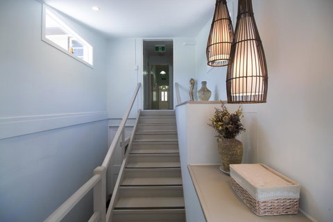 Hillcrest Guest House - ACT Tourism 1