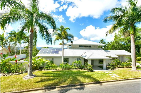 Hilltop Rainforest Retreat - ACT Tourism 2