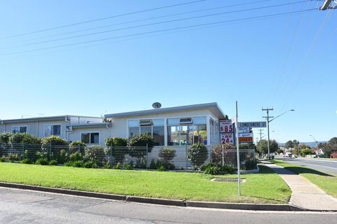 Hillview Motel - ACT Tourism 3