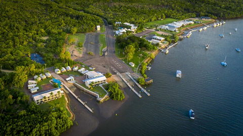 Hinchinbrook Marine Cove Resort - ACT Tourism 0