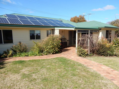 Holiday Home By The Beach In St Helens - ACT Tourism 2