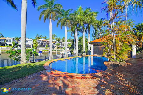 Holiday Home Coveside @ Sanctuary Cove - ACT Tourism 0