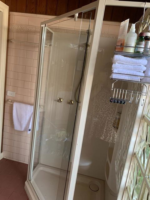 Holly Cottage - ACT Tourism 2