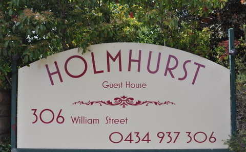 Holmhurst Guest House - ACT Tourism 0