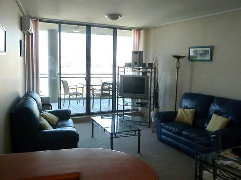 Homebush Bay Self-Contained Modern Two-Bedroom Apartments (BEN) - ACT Tourism 2