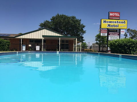 Homestead Motel - ACT Tourism 0