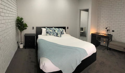Homestead Motor Inn & Apartments - ACT Tourism 1