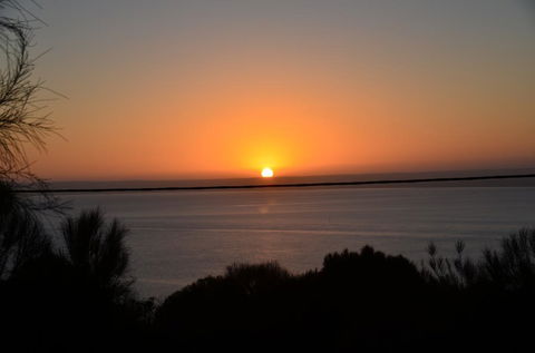 Horizon Lodge - ACT Tourism 0