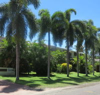 Island Magic 2 - Opposite Beautiful Alma Bay - ACT Tourism