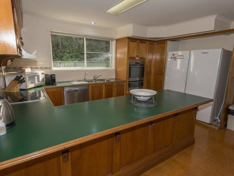 Island View - 80 Lentara St - Large Family Home, Pool, WIFI And Sweeping Views Of Fingal - ACT Tourism 2
