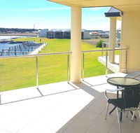 Island Waterfront Getaway - WiFi - ACT Tourism