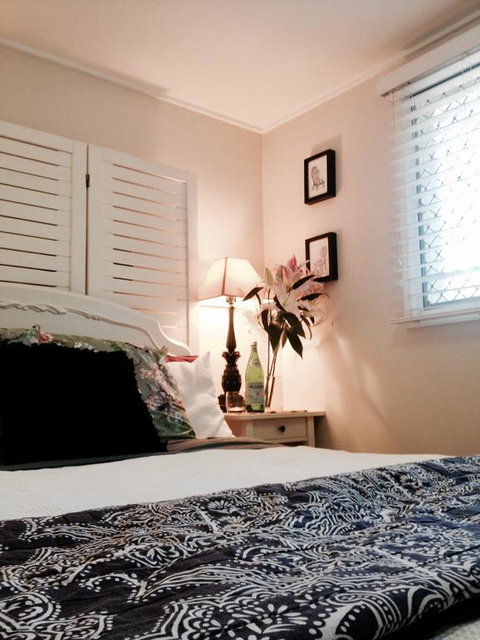Jacaranda House Bed & Breakfast - ACT Tourism 3
