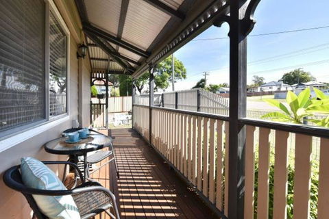 Jasmine Cottage - ACT Tourism 1